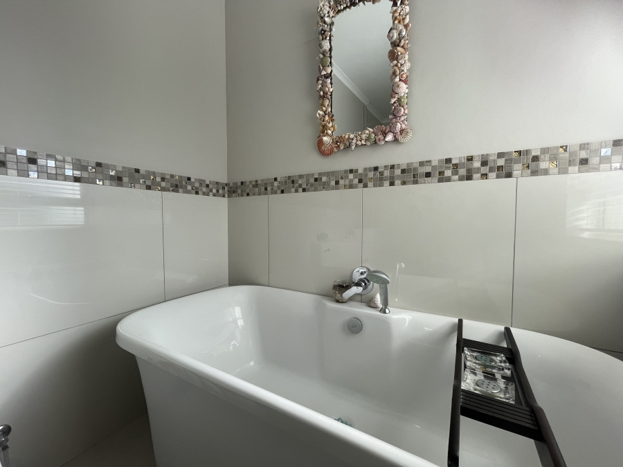 3 Bedroom Property for Sale in Langebaan Country Estate Western Cape